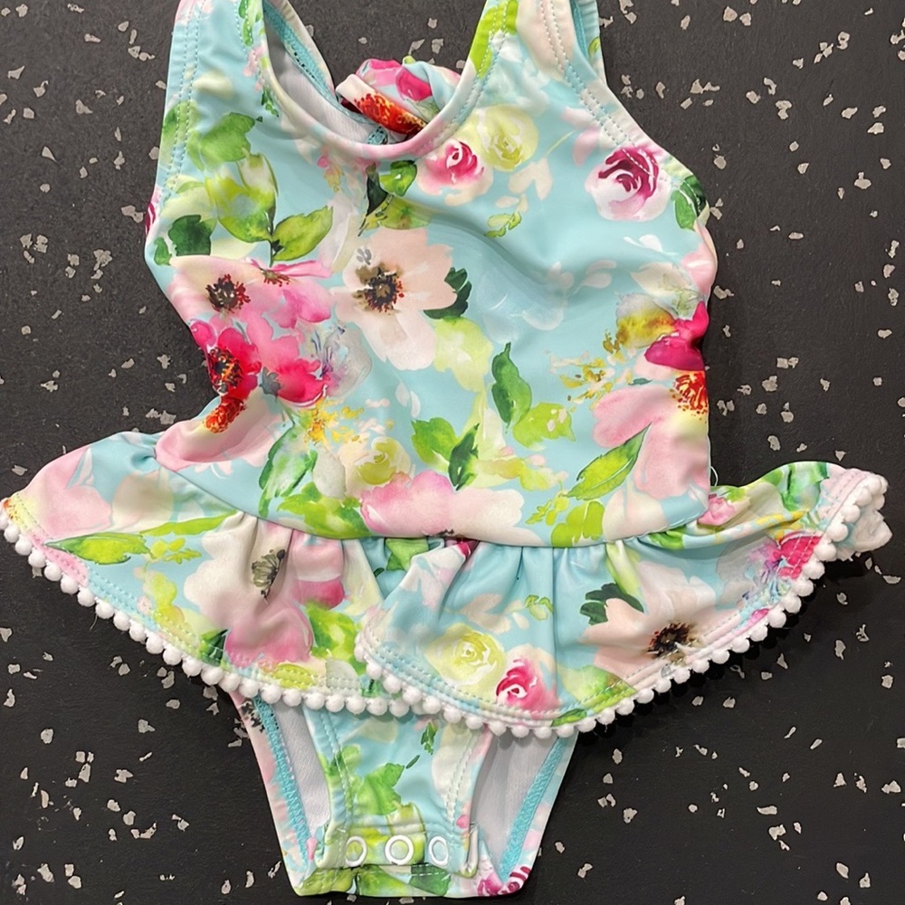 EUC - Snapper Rock Bathingsuit - size 3-6m